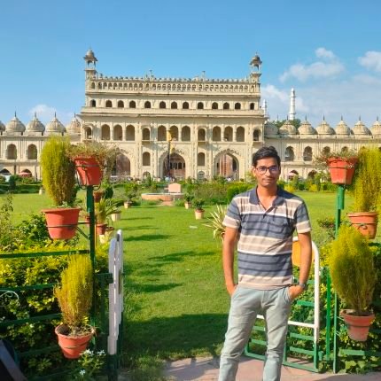 mk_milankumar's profile picture. 💯% Foll_Back
🎯शीलं परमं भूषणम् अर्थात् मनुष्य का स्वभाव उसका चरित्र ,आचरण ,चाल-चलन ,उसका अच्छा एवं उत्तम व्यवहार ही उसके गहने हैं।
✍️Civil Services Aspirant🚨