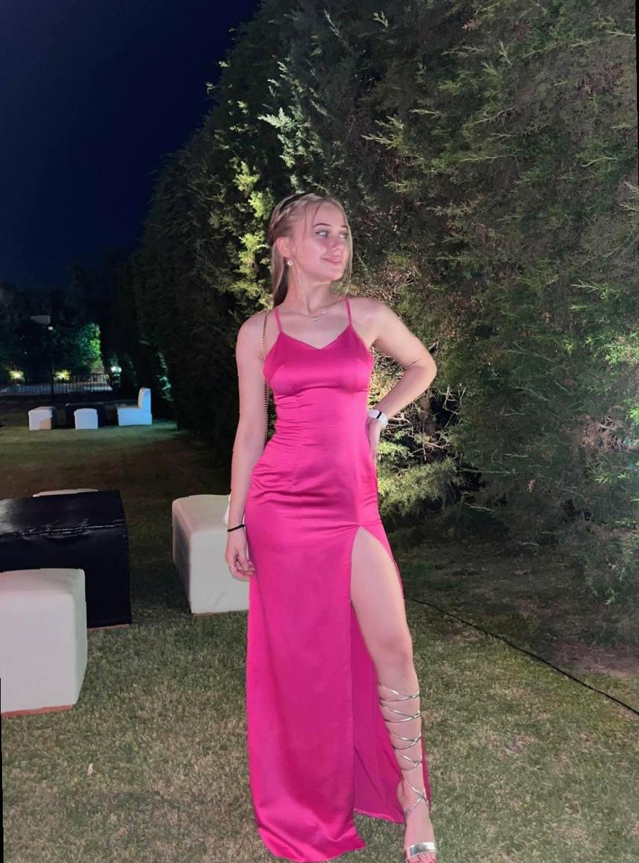 SweEthwk_d's profile picture. 21 🤍 my old page ate a toaster so i cloned myself here :/ econ? glitter goblin ngl 😭