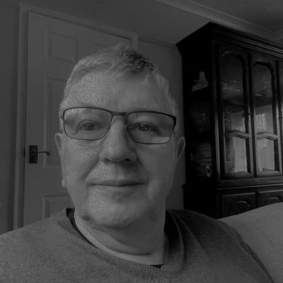 LouisaRiddell's profile picture. in the mud before the move. catching alpha while they sleeps. 📉💵 we ape and sell of before it gets rugged!