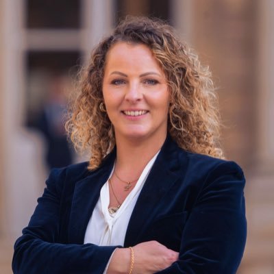 YaelMenache's profile picture. 🏛 Députée de la Somme (5e) · Membre de la Commission DDAT et des Affaires européennes · avec @J_Bardella et @MLP_Officiel 🇫🇷🎗