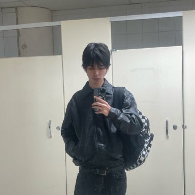 jhorelolelo's profile picture. no se lol