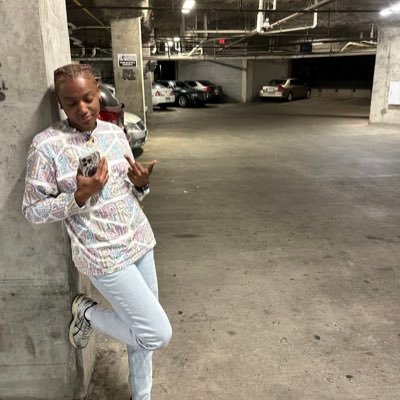 layverttt's profile picture. 