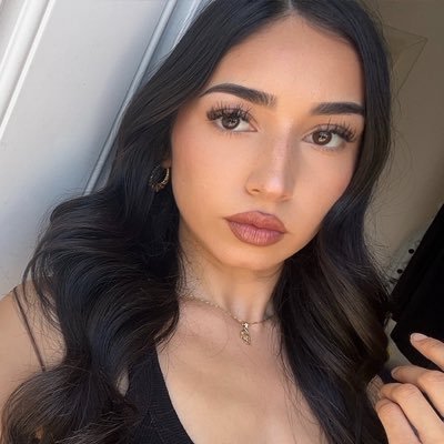 g0ldxnna's profile picture. Most Intuitive | Veterinary Medicine