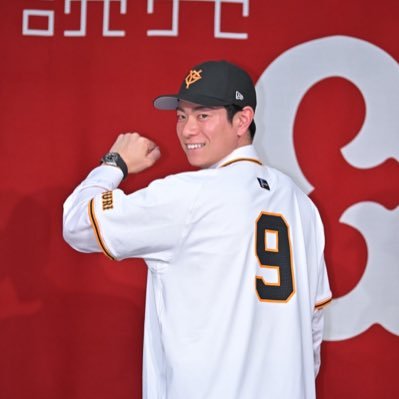 x123405x's profile picture. 読売ジャイアンツの松本剛です 。♯9 名もない雑草にも陽は当たる。 笑顔。