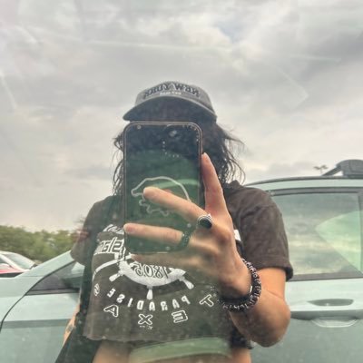 xaradexiree's profile picture. dnd