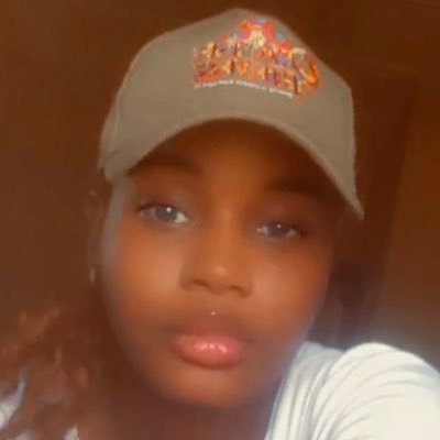 Yommieade's profile picture. Helping businesses automate their daily operations with Zoho so they work smarter, not harder /zapier automations