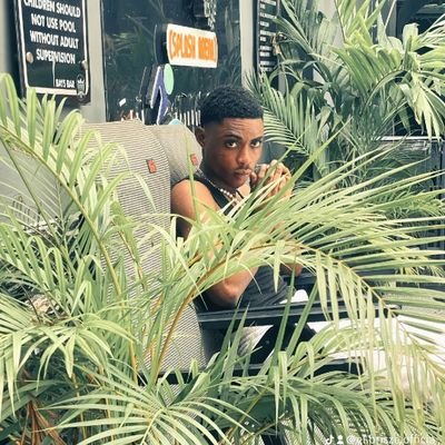 Elbriszeofficia's profile picture. Let love lead!

Blue's forever 💙
30BG 🇧🇪