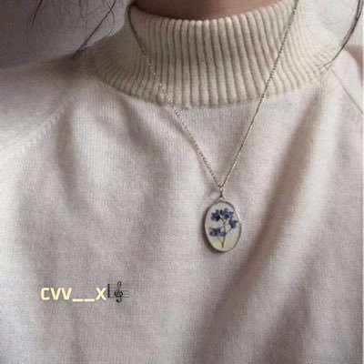 cvv__x's profile picture. "دائماً على أمل"