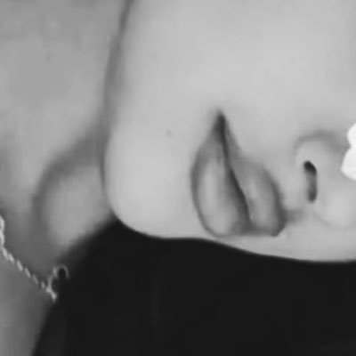 qixl77's profile picture. 