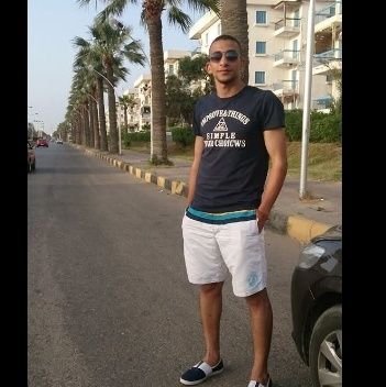 elshirbeny24's profile picture. مليش دعوه انا عايش ف ملكوت الله كده مع نفسي