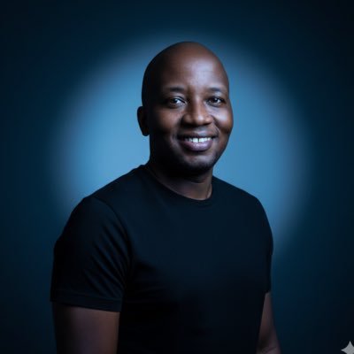 mulunzuki's profile picture. Building digital visibility for founders through personal branding, content strategy, & SEO 

Also building:
https://t.co/xVunACA1CX
https://t.co/cXPvJC0QWq