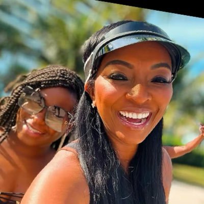 DevonLove59568's profile picture. Income Growth Strategist| I help common people earn uncommon income from a homebase business and I have fun doing it💰