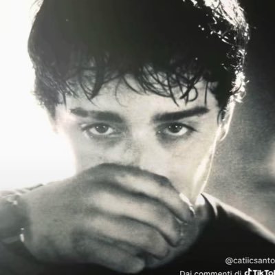 realhvmanic's profile picture. 