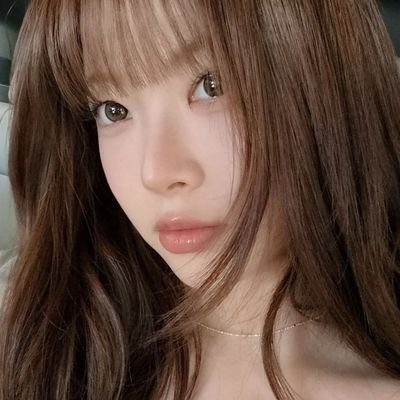 flowerwroks's profile picture. may your trials end in full bloom .  ݁ ₊ 𖹭 ⋆ .  ݁