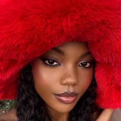 cxlame's profile picture. a pretty intelligent unhinged barbie