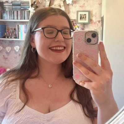 orlah99's profile picture. Just 26 ✨🪩 come join us @GWWBristol 💖