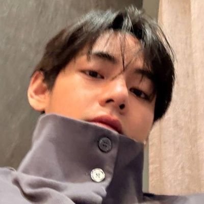 thvvrlin's profile picture. fri(end)s by v