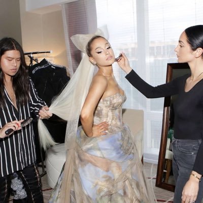 2Sweetener's profile picture. 