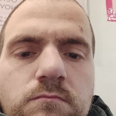 KevinLeSom92427's profile picture. 