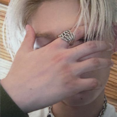 primeshiony's profile picture. 