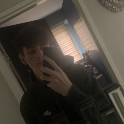 Bjzzyy's profile picture. 18.