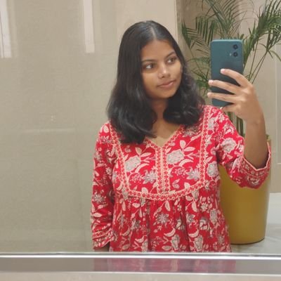 writerlogist's profile picture. heyo