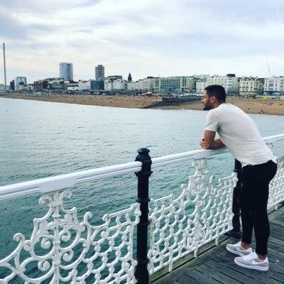 antifbbjk's profile picture. Ben 12 dk R,Madrid'i Samiyen'e gömen,İtalya'da Bankalara,İspanya'da sokaklara,İngiltere'de stadlara Tüm dünyada gönüllere adını yazdıran GS taraftarıyım 🔥