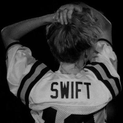 luvlee_leyy's profile picture. 🤨