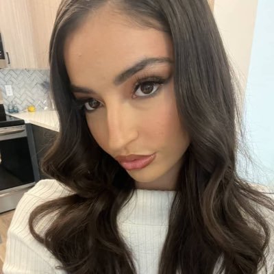 FrancescaAvk's profile picture. 