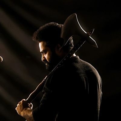 Krishnananda_07's profile picture. 𝑯𝒂𝒓𝒆 𝒌𝒓𝒊𝒔𝒉𝒏𝒂 🪈🦚
ꜰᴀɴ ᴏꜰ @tarak9999
Cinephile🩷