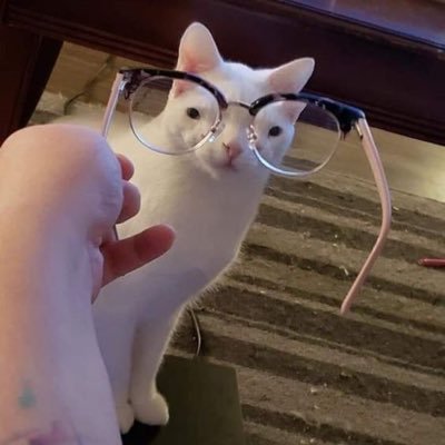 7punkt1sekunden's profile picture. 이 여자 미친 여자 아닙니다 그저 슬픈 여자죠 어쩌면 정신적 마조히스트