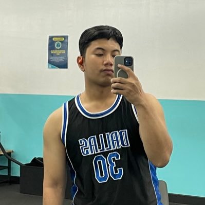 beginibegana's profile picture. A talkative ambivert | not an alter