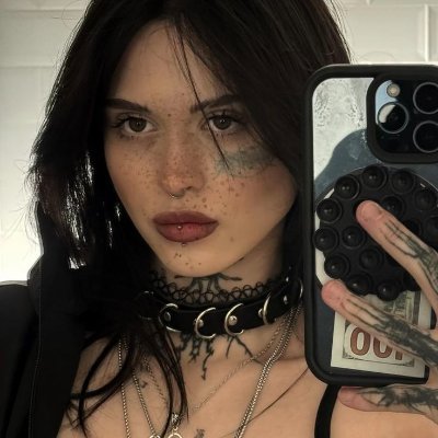 bellxh_'s profile picture. 