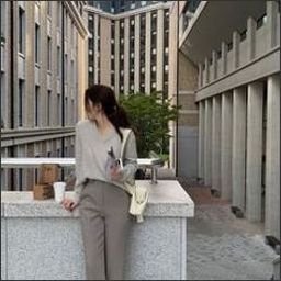 Romeo118777's profile picture. Life is short. Buy the shoes.