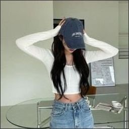 Erich1165987's profile picture. Stars can’t shine without darkness.