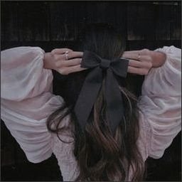 Tomas4552436806's profile picture. The future is female.