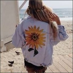 Amorim337451's profile picture. The future is female.