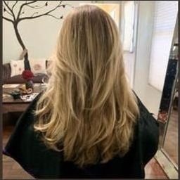 Tomas557788500's profile picture. A woman with a voice is, by definition, a strong woman.