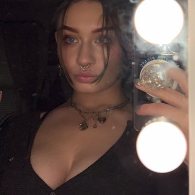 massacredgirl's profile picture. 27. misanthropic Jewess for the freedom of Palestine. #1 Disembodied stan & esthetician – xxx