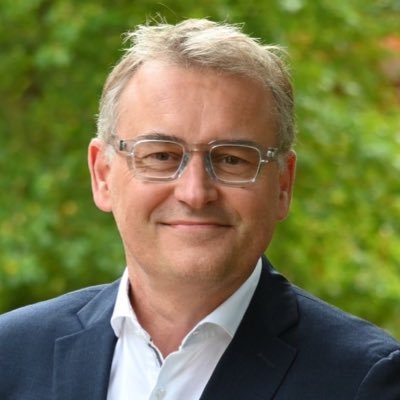 EricQUENARD's profile picture. Élu @reims @grandreims @grandest / 1er adjoint au Maire de Reims (2008-2014) / Social-écolo /Maître de conf. associé à @urbareims / Directeur dans le privé