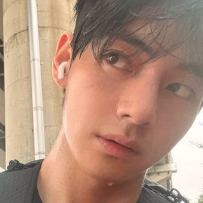 supermerkd2's profile picture. el que no alienta a bts para que carajo vino