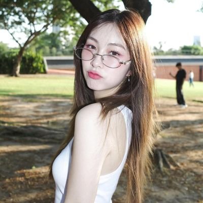 elakshiah's profile picture. The embodiment of enchanting fragments of heaven as her grand clandestine to ever unearth. She, an enticing being descended in the identity of an Arshakala.