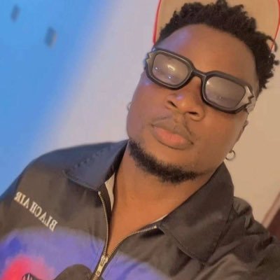 UtdTrex's profile picture. I sell Gadgets | Actor|📱 💻 Send me a message to purchase your favorite devices. Manchester United fan | I tweet Facts and Football Bants .