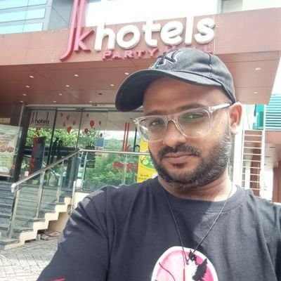 vineeth433779's profile picture. 