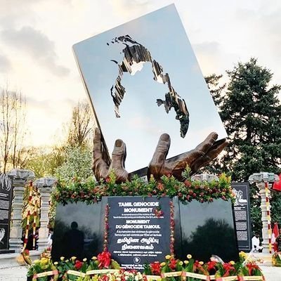 vanni8's profile picture. உன் வலி
உன்னை சார்ந்தவர்களுக்கு புரியும் 
ஆனால் உன் வலியை உன்னைத் தவிர வேறு யாராலும்  உணர முடியாது

#JusticeForTamilGenocide