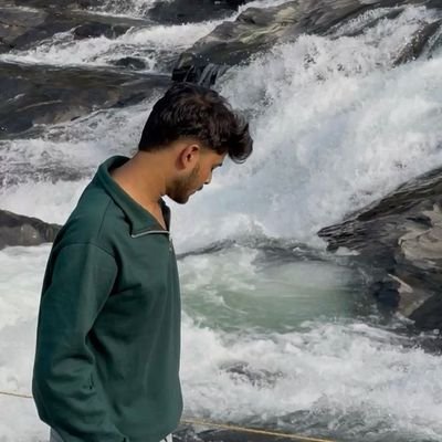 Roam_3112's profile picture. 