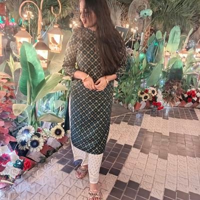 stayaway_002's profile picture. विद्युत अभियांत्रिक, a Brahmin who got RICH by importing oil frm Russia, Crypto निवेशक,  Gol gappa lover Maa, Gold/silver/diamond digger human.