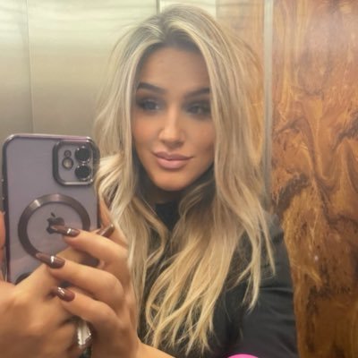 lauyluz's profile picture. 