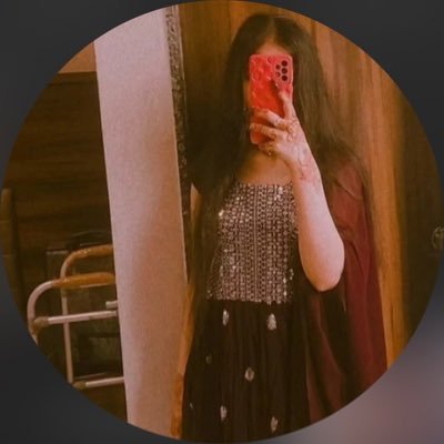 ShutupAyushiii's profile picture. delusional