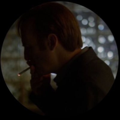 mdlzhrn12404503's profile picture. 